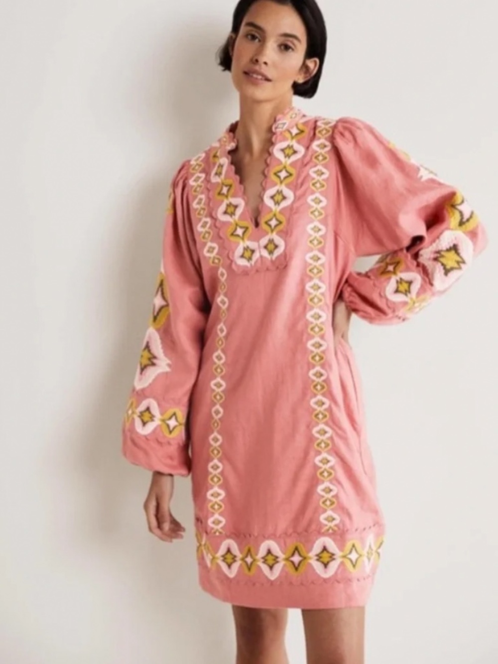 Excellent condition Boden embroidered linen tunic S M